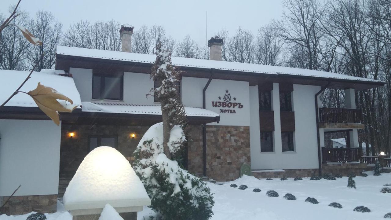Izvor Hotel "Изворъ" Shipot Exterior foto