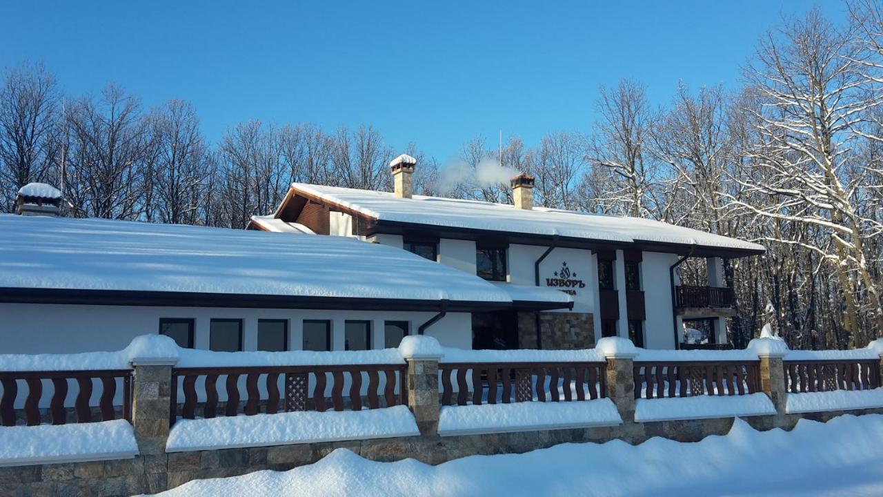 Izvor Hotel "Изворъ" Shipot Exterior foto