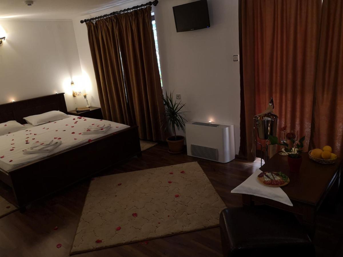 Izvor Hotel "Изворъ" Shipot Exterior foto